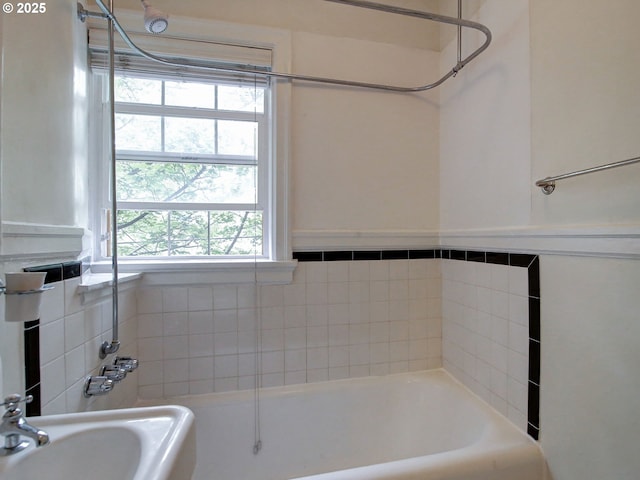 20 NW 16th Ave Unit 211, Portland, OR 97209 - full bath with a bathtub and a sink