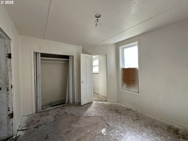214 W Broadway St, Goldendale, WA 98620 - unfurnished bedroom featuring a closet