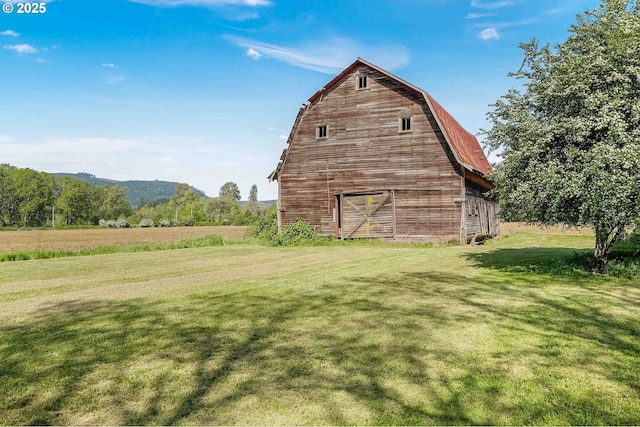 41108/41100 Oupor Dr, Scio, OR 97374 - view of barn featuring a yard