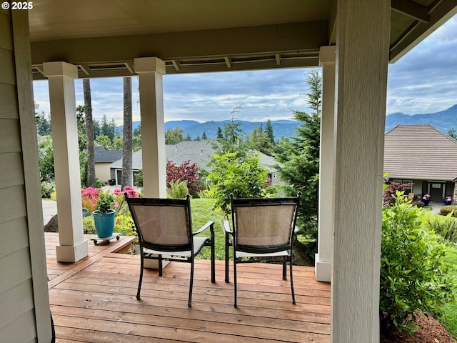 6189 Forest Ridge Dr, Springfield, OR 97478 - wooden terrace with a mountain view