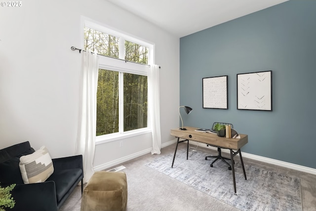 1916 NW Runnymeade Ct, Portland, OR 97229 - carpeted office with baseboards