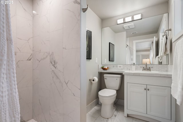 full bath with vanity, a shower with shower curtain, toilet, and marble finish floor