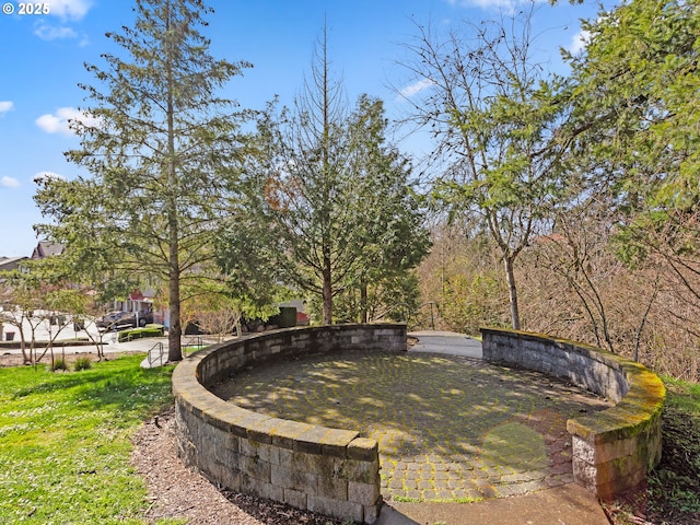 635 NW Lost Springs Ter Unit 104, Portland, OR 97229 - view of yard