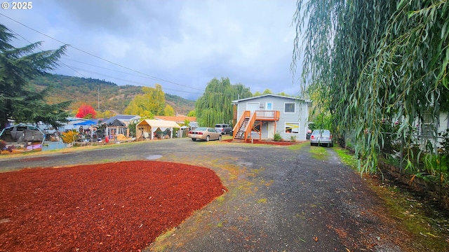 260 Pleasant Ave, Roseburg, OR 97470 - view of front of house with stairs
