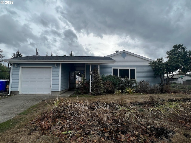 single story home with a garage