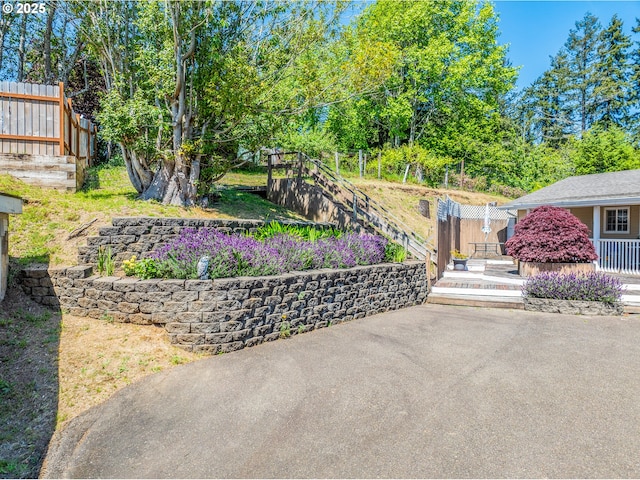 946 E 9th Pl, Coquille, OR 97423 - view of yard