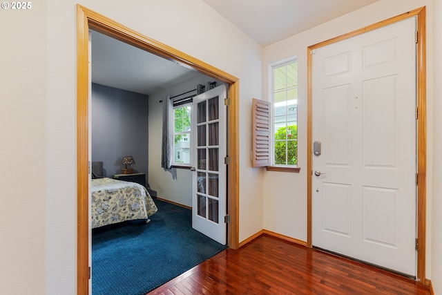 61 SW Wallingford Way, Beaverton, OR 97006 - foyer with dark wood-style floors and baseboards