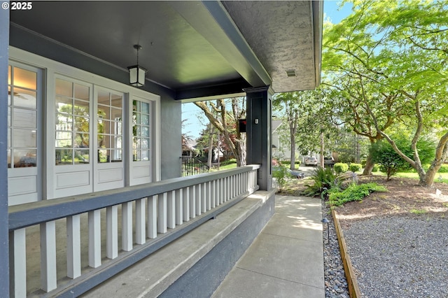 3701 NE Davis St, Portland, OR 97232 - view of porch