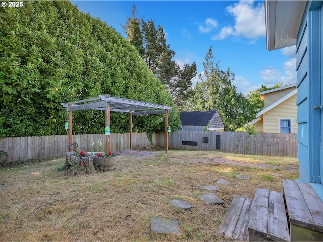 1466 8th St, Astoria, OR 97103 - view of yard with a pergola
