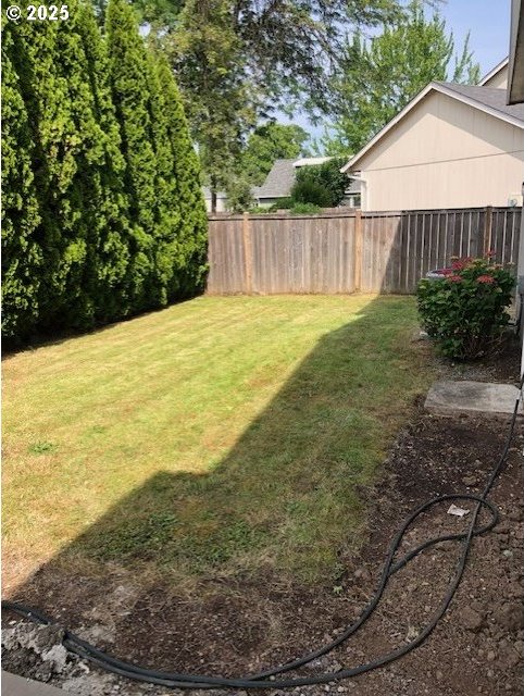 3843 Shannon St, Eugene, OR 97404 - view of yard
