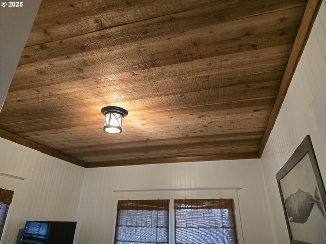 208 Acacia Ave, Garibaldi, OR 97118 - details with wood ceiling