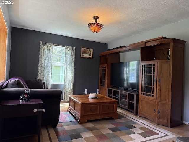 31431 Fairview Rd, Rainier, OR 97048 - living area with a textured ceiling