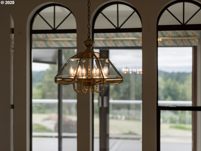 2221 NW 206th St, Ridgefield, WA 98642 - detailed view of a chandelier