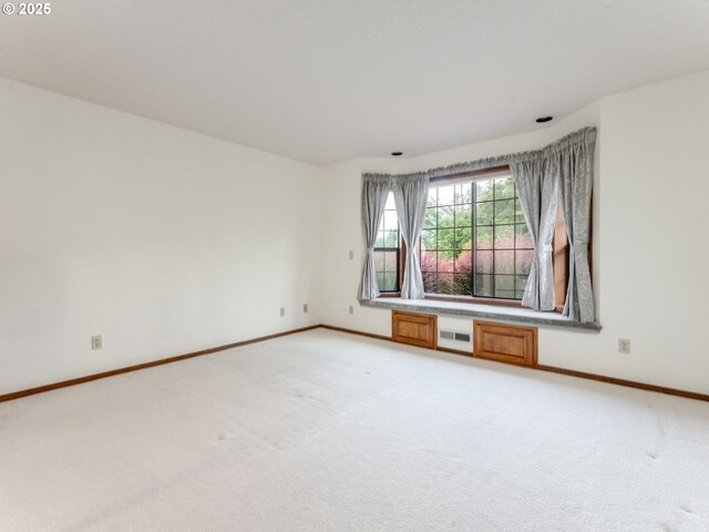 2221 NW 206th St, Ridgefield, WA 98642 - empty room with light colored carpet