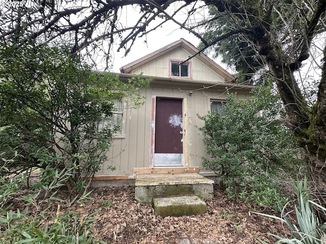 view of entrance to property