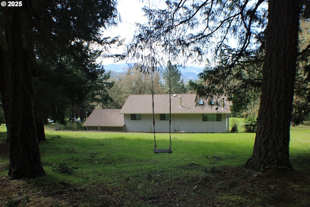 924 Lou Gray Dr, Myrtle Creek, OR 97457 - exterior space featuring a mountain view