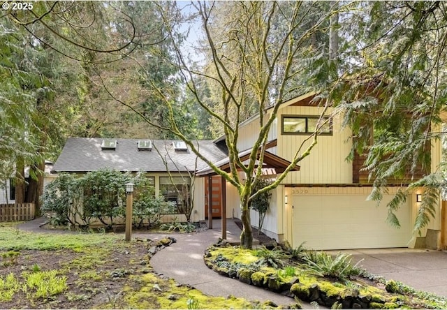 3520 Red Cedar Way, Lake Oswego, OR 97035 - mid-century home with a garage, driveway, and a shingled roof