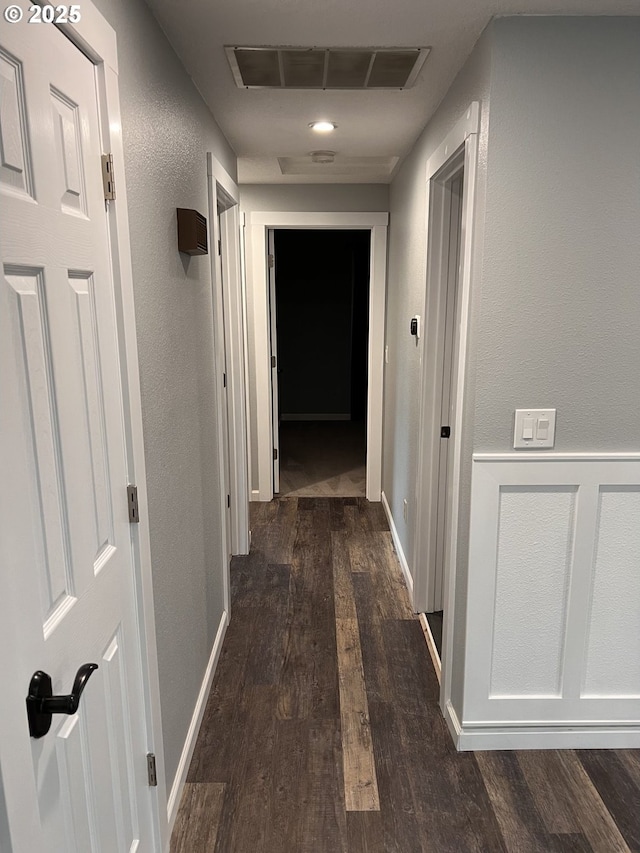 891 NE Bunyard Pl, Estacada, OR 97023 - hall featuring dark wood-type flooring and a textured wall