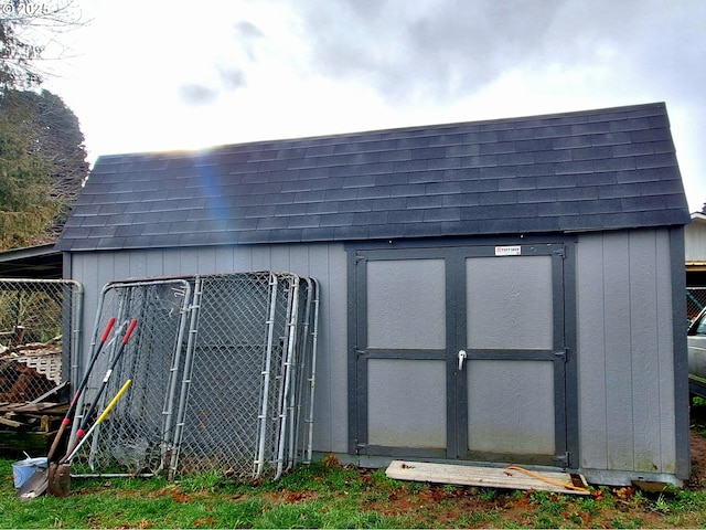 view of outbuilding