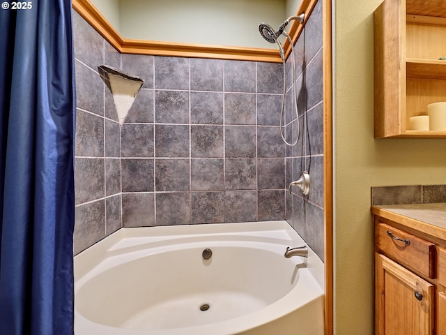 111 5th St, Silverton, OR 97381 - full bath with vanity and shower / bath combination with curtain
