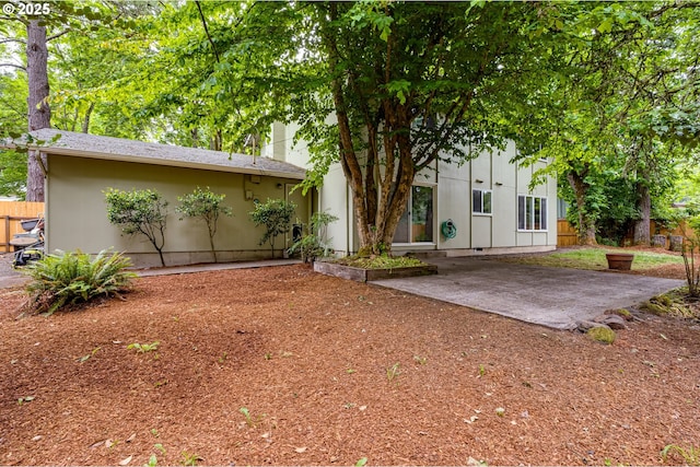 5120 Talisman St, Eugene, OR 97405 - view of yard featuring a patio area