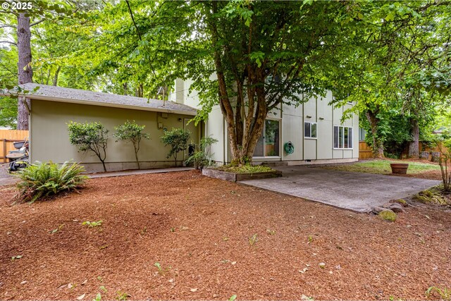 5120 Talisman St, Eugene, OR 97405 - view of yard with a patio area