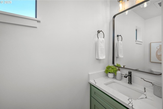 10729 NE Fremont St, Portland, OR 97220 - bathroom with vanity