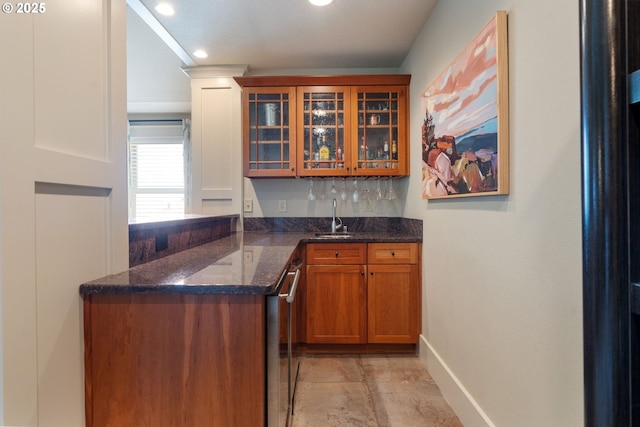 1046 NW Deerfern Loop, Camas, WA 98607 - indoor wet bar with baseboards and recessed lighting