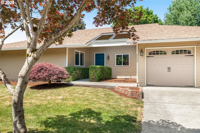 2235 SE Willow Ct, Hillsboro, OR 97123 - view of front facade with a garage, driveway, a front lawn, and a shingled roof