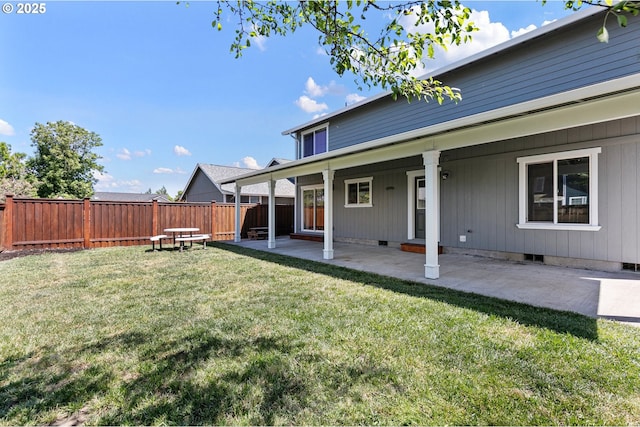 1062 Applegate Pl, Harrisburg, OR 97446 - back of property with crawl space and a patio