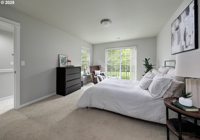 728 NE 72nd Ave, Hillsboro, OR 97124 - carpeted bedroom with baseboards