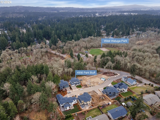 5010 Park Bluff Pl, Lake Oswego, OR 97035 - aerial view of property's location featuring a forest
