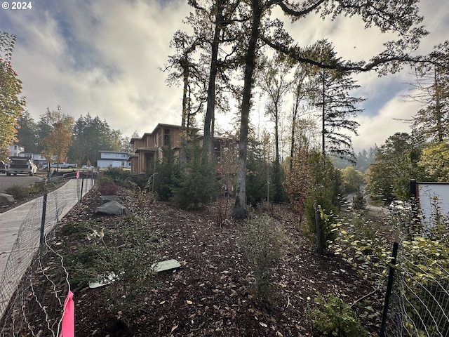 5010 Park Bluff Pl, Lake Oswego, OR 97035 - view of yard