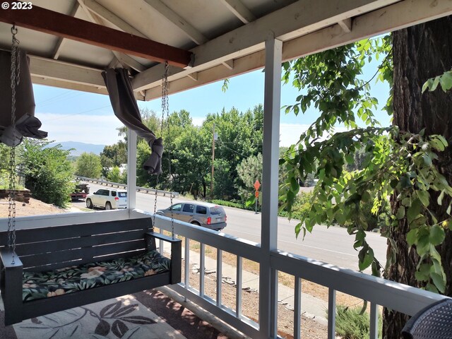 206 NE Front St, Prairie City, OR 97869 - view of balcony