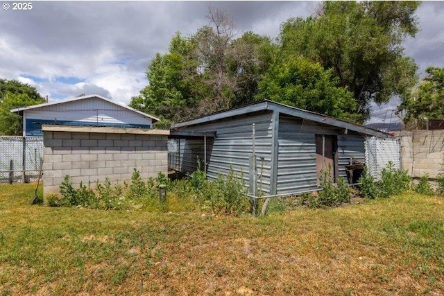 2107 Cove Ave, La Grande, OR 97850 - view of outdoor structure