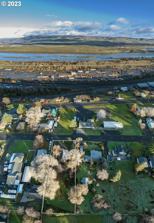 2444 E 10th St, The Dalles, OR 97058