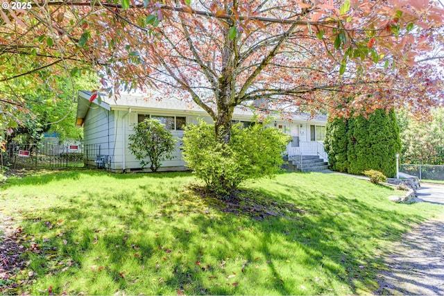 view of yard featuring fence