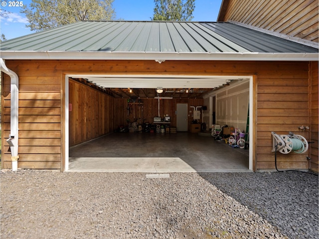65679 E Alpine Way, Rhododendron, OR 97049 - garage with driveway