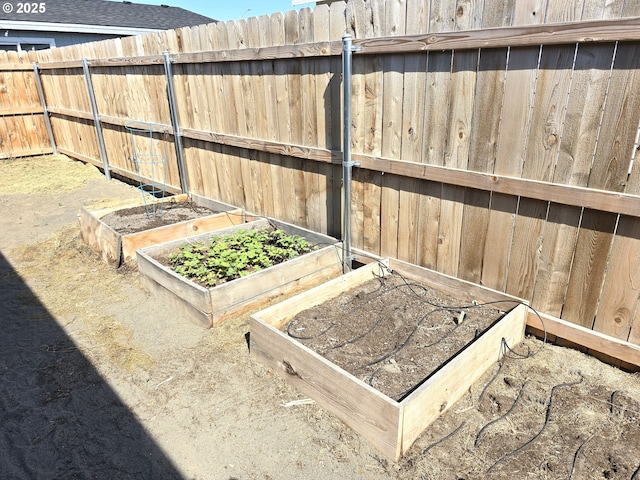 731 NE 11th St, Hermiston, OR 97838 - exterior view of a vegetable garden