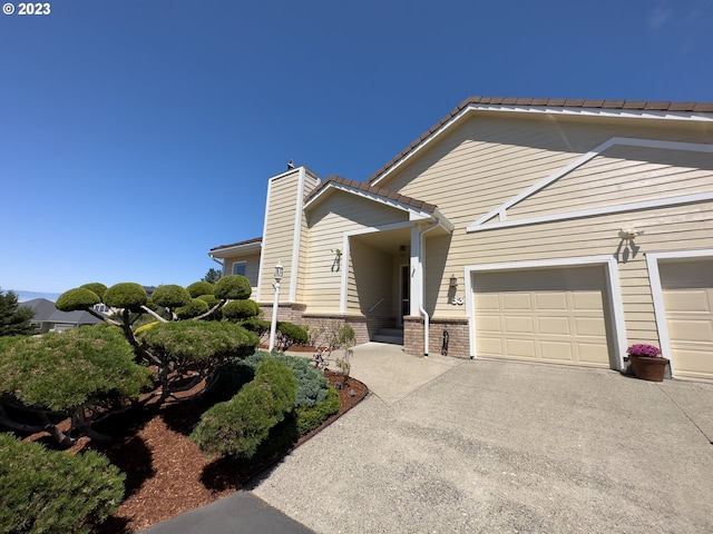 view of front of home featuring a garage