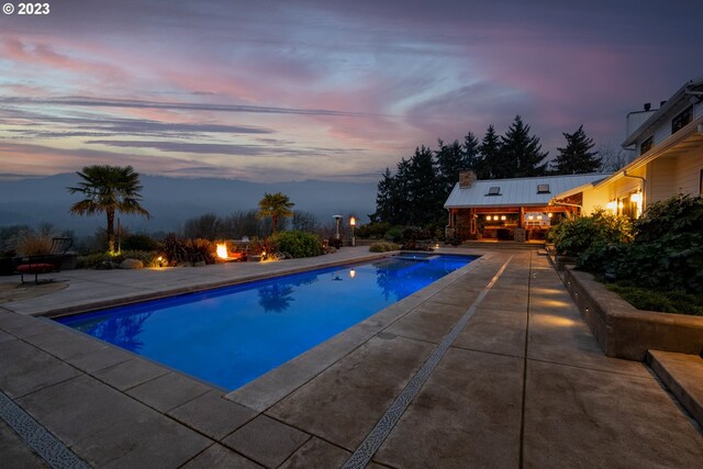 33723 Van Duyn Rd, Eugene, OR 97408 - swimming pool featuring a patio