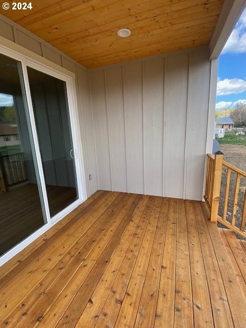 223 N Johnson St, Prairie City, OR 97869 - view of wooden terrace