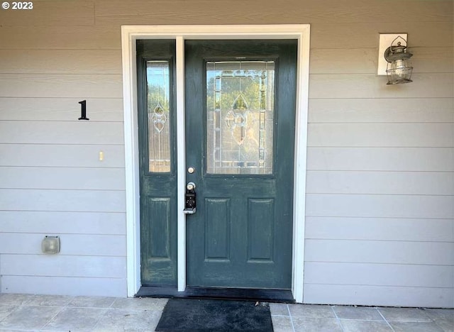 view of property entrance