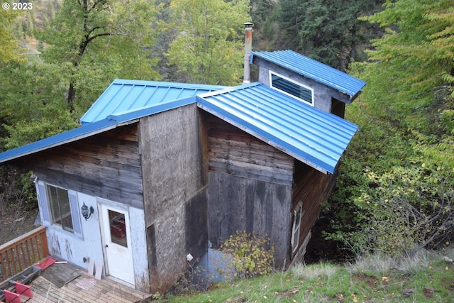 view of outdoor structure