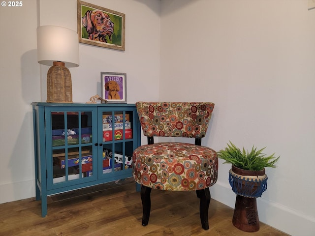 3045 SW Gaston Ave, Portland, OR 97239 - sitting room featuring wood finished floors