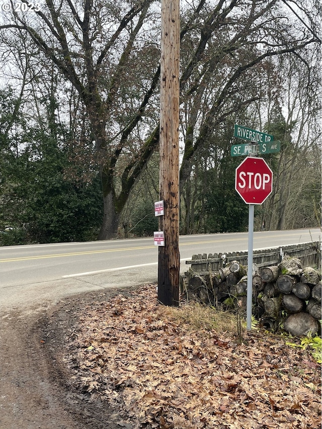 140 SE Pete Ave, Myrtle Creek, OR 97457