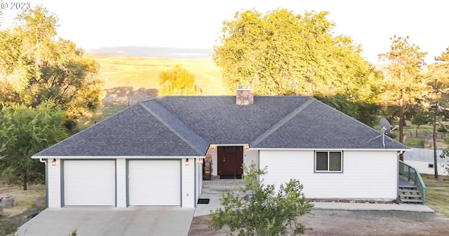 view of front of house featuring a garage