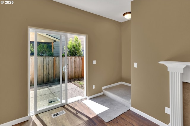 2622 Princeton Pl, Forest Grove, OR 97116 - entryway with wood finished floors and baseboards