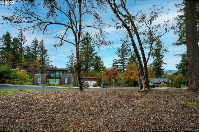 Listing photo 2 for 2985 Capital Dr Unit 3, Eugene OR 97403