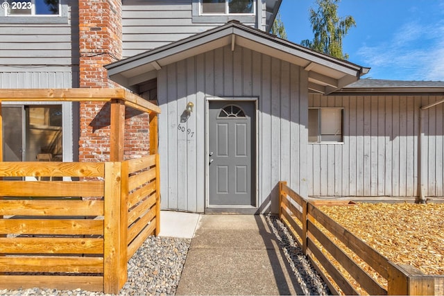 view of property entrance